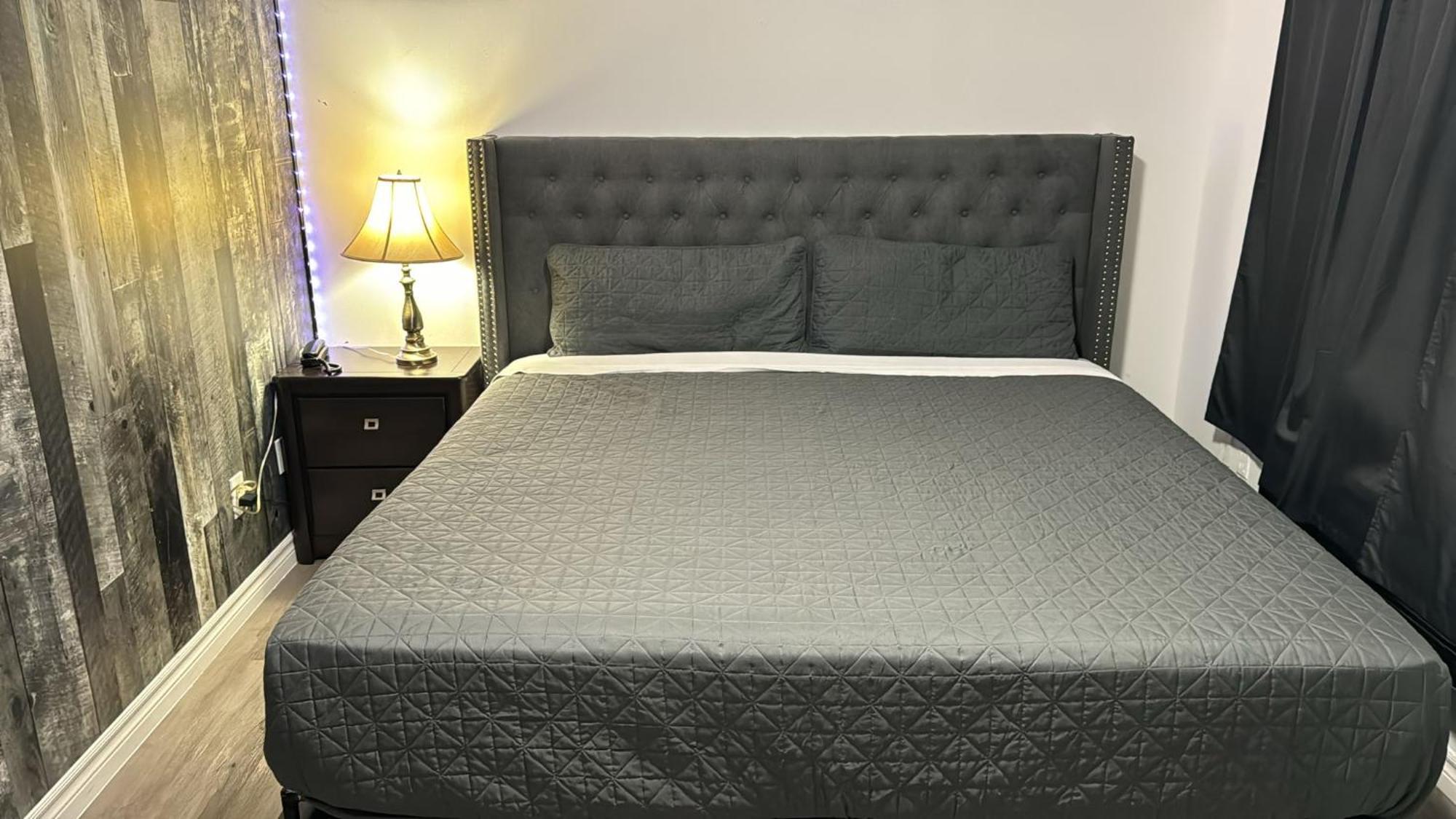 Crestwood Motel Burlington Zewnętrze zdjęcie